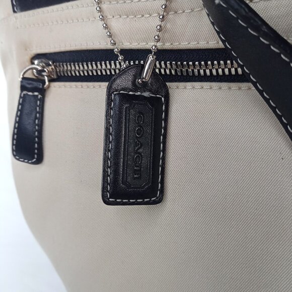 Vintage Coach Womens Backpack Bag Beige Black Canvas Leather Daypack Classic - Picture 5 of 16